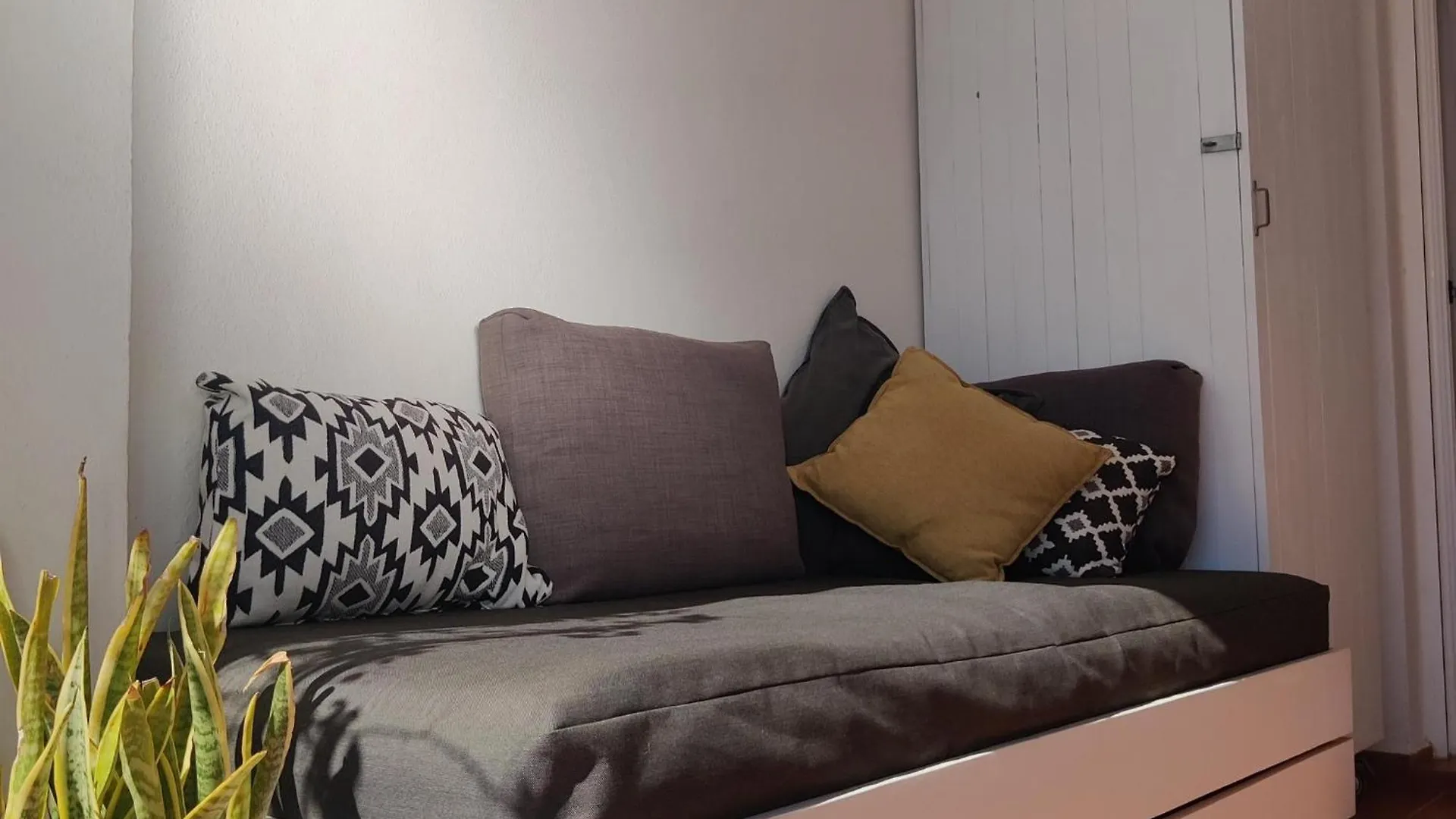 아파트 Cosy 1 Bed Apt 50M2 Terrace 베날마데나코스타