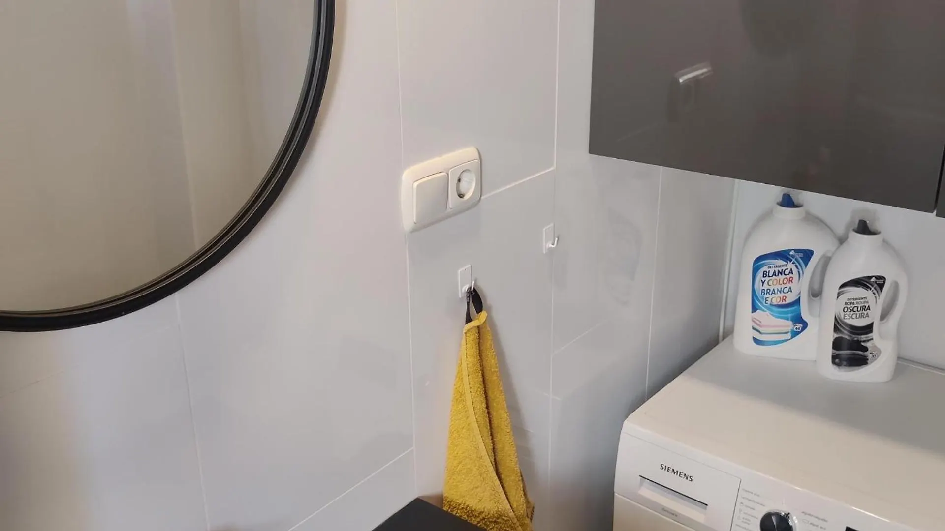 Cosy 1 Bed Apt 50M2 Terrace 贝纳尔马德纳 0*,  西班牙