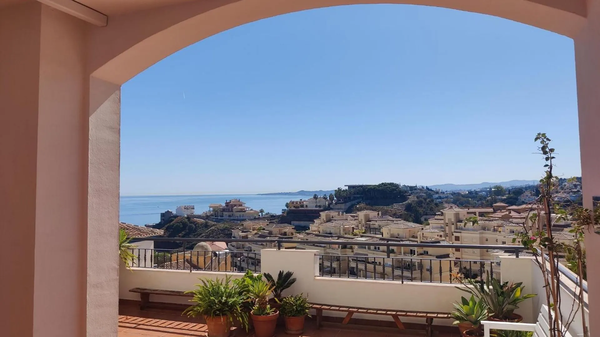 Cosy 1 Bed Apt 50M2 Terrace 贝纳尔马德纳 西班牙